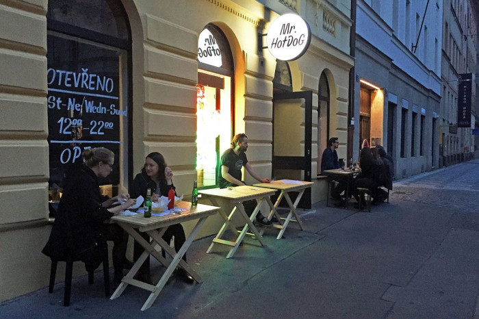 0,5 studio, Mr.HotDoG - foto