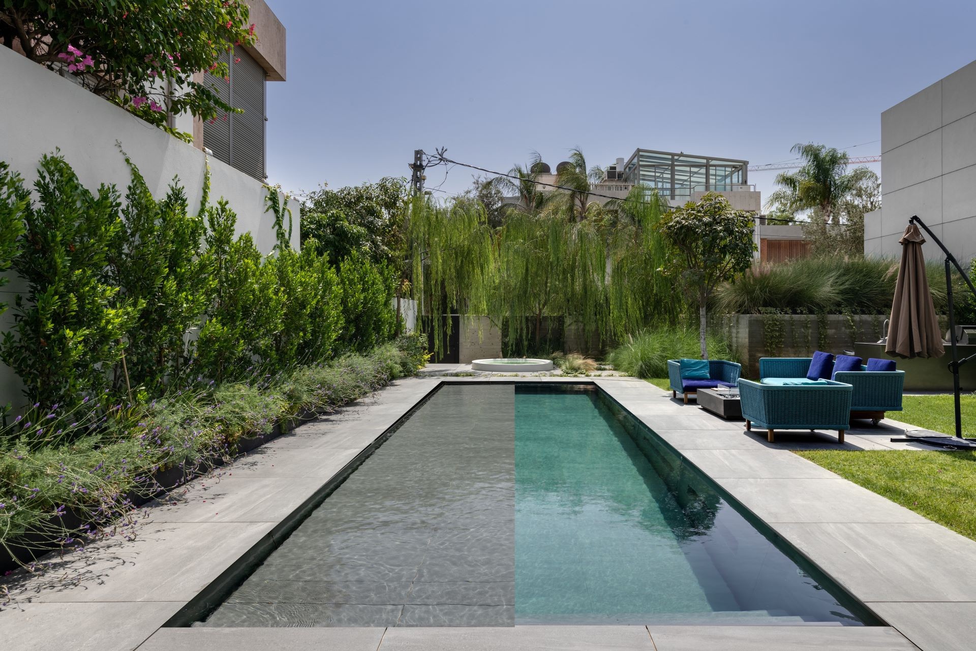 Betonový bazén se zvedacím dnem AQUAFLOORS (hloubka 10 cm/plná hloubka)