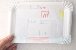 Dětská kresba (Rodinný dům v Radotíně, Papundekl architekti)