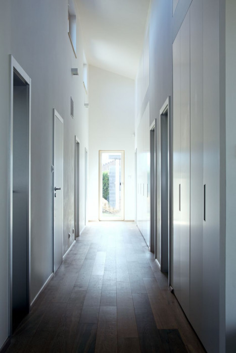 Vladimír Balda architekt, Přízemní dům se slunolamem – foto