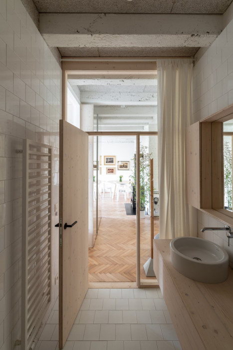 Rekonstrukce přízemního bytu, What architects