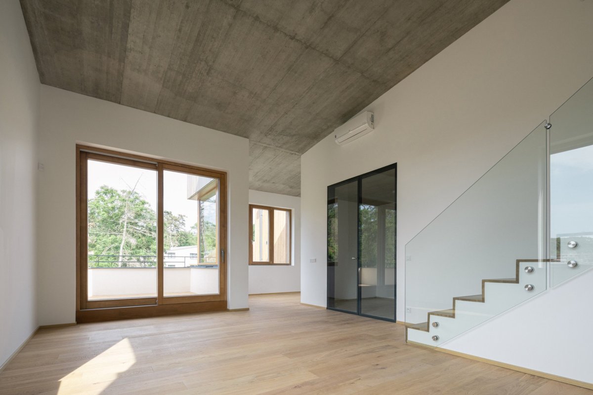 Brněnští architekti z ateliéru SENAA zrealizovali viladům v Praze