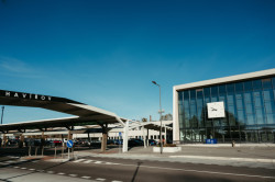 KOHLarchitekti zrekonstruovali nádražní halu v Havířově, nově slouží jako sportovně-kulturní centrum