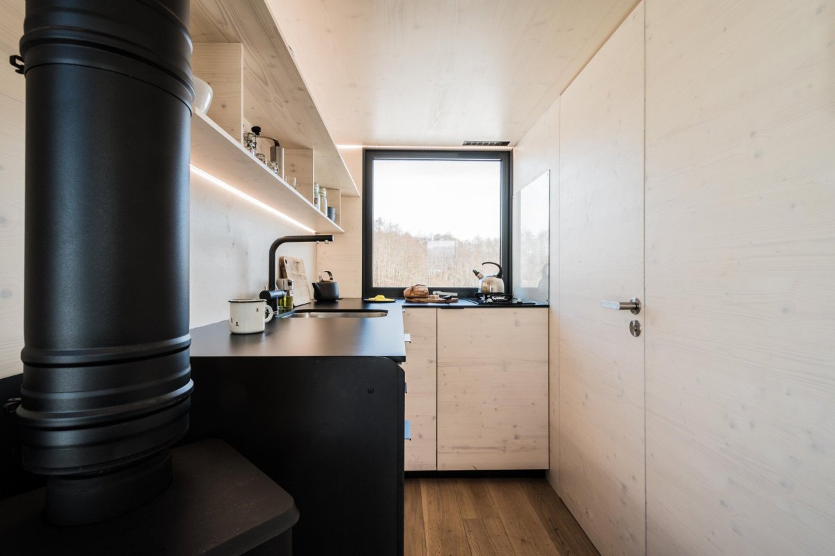 ARTIKUL architekti, Mobile Hut,