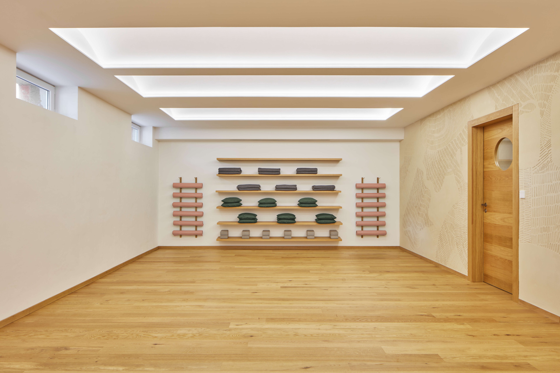 Quis Yoga Studio v Praze-Petřinách od MENU architekti