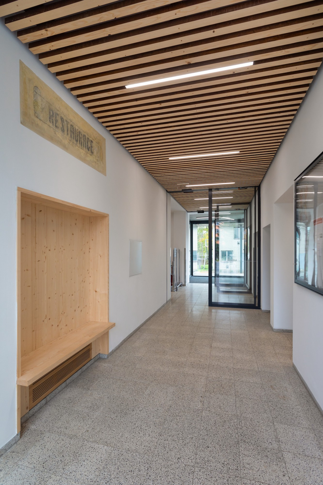 Polyfunkční dům Hruška v Trojanovicích, Kamil Mrva Architects