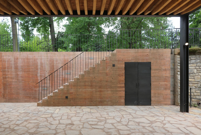 Obnova nábřeží řeky Loučné v Litomyšli, Rusina Frei