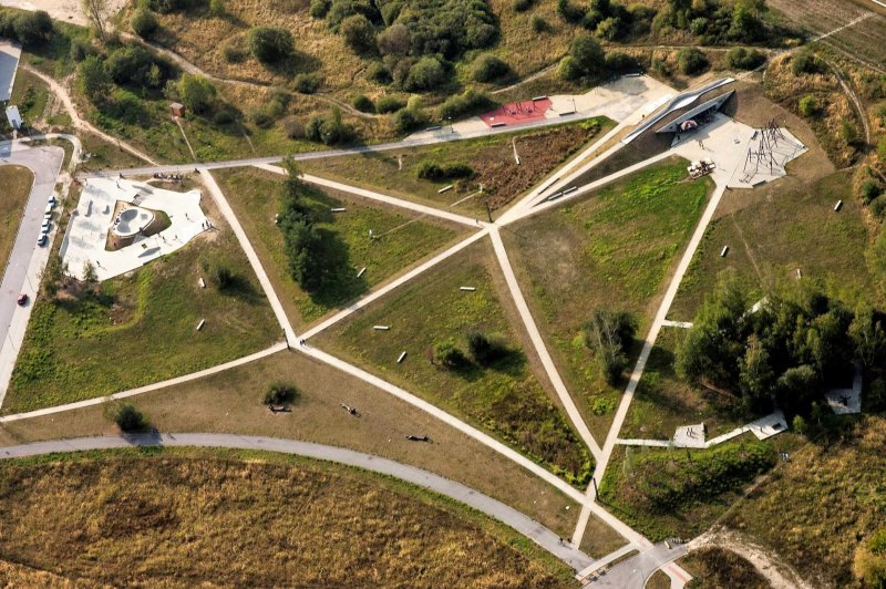 Park 4Dvory v Českých Budějovicích (M&P Architekti, D. Prudík),
Čestné uznání Grand Prix architektů 2015, nominace na Českou cenu za architekturu 2016, German Design Award 2020