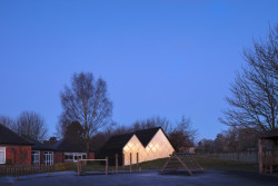 Architekta Clementine Blakemore navrhla hudební pavilon pro britskou základní školu