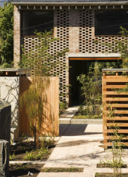 House 01, 02, TTT Thirtythreetrees; FOTO