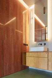 Studio Formafatal zrekonstruovalo interiéry domu rodiny Hřebejkových na pražských Hřebenkách