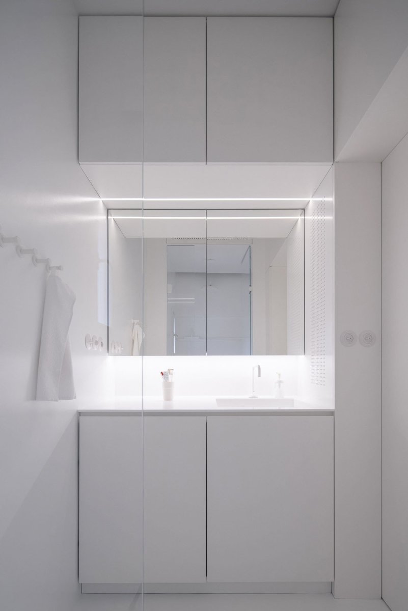 Koupelna (Rekonstrukce funkcionalistického bytu v Praze, architekt Martin Čeněk)