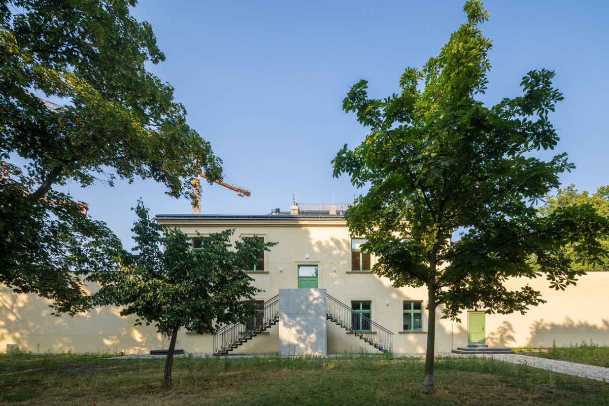 Pavilon nyní slouží jako prostor pro kulturní a společenské akce (Rekonstrukce restauračního pavilonu Bohemia; SGL Projekt)