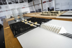 FA NONSTOP je u konce. Od pondělí vystavují studenti architektury, designu a krajinářské architektury své práce.