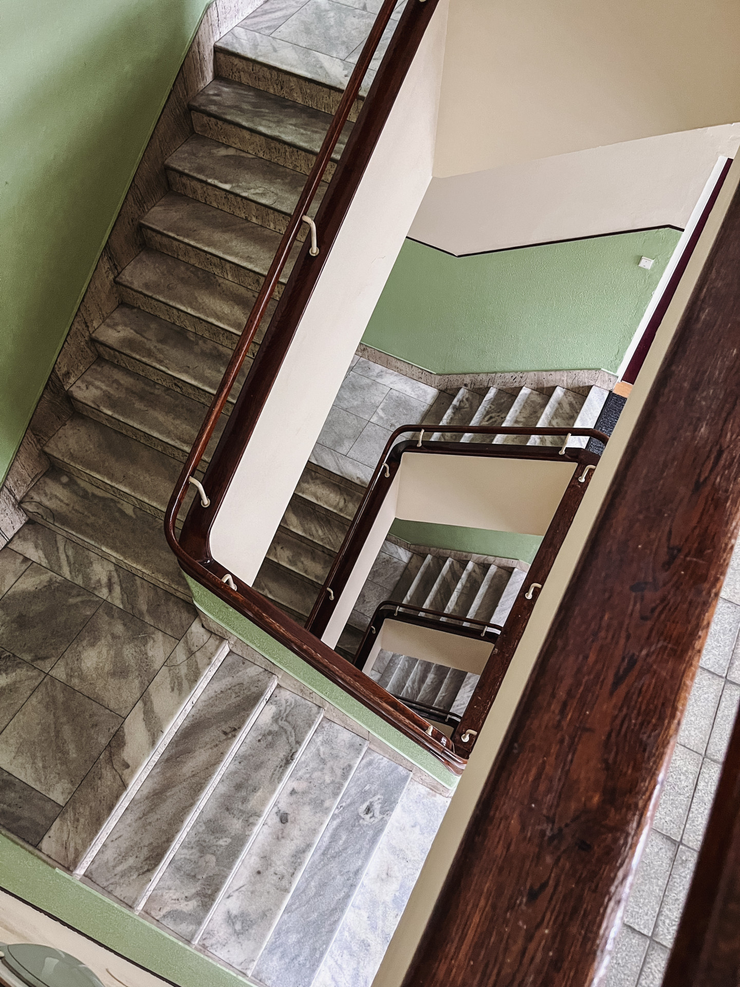 Ferdinand Fencl – Činžovní a obchodní dům s garážemi Republikánské pojišťovny, 1939, Nové město