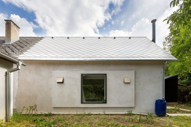 Přístavba domu v areálu bývalé cihleny v Čachticích, Architekti A B.K.P.Š.