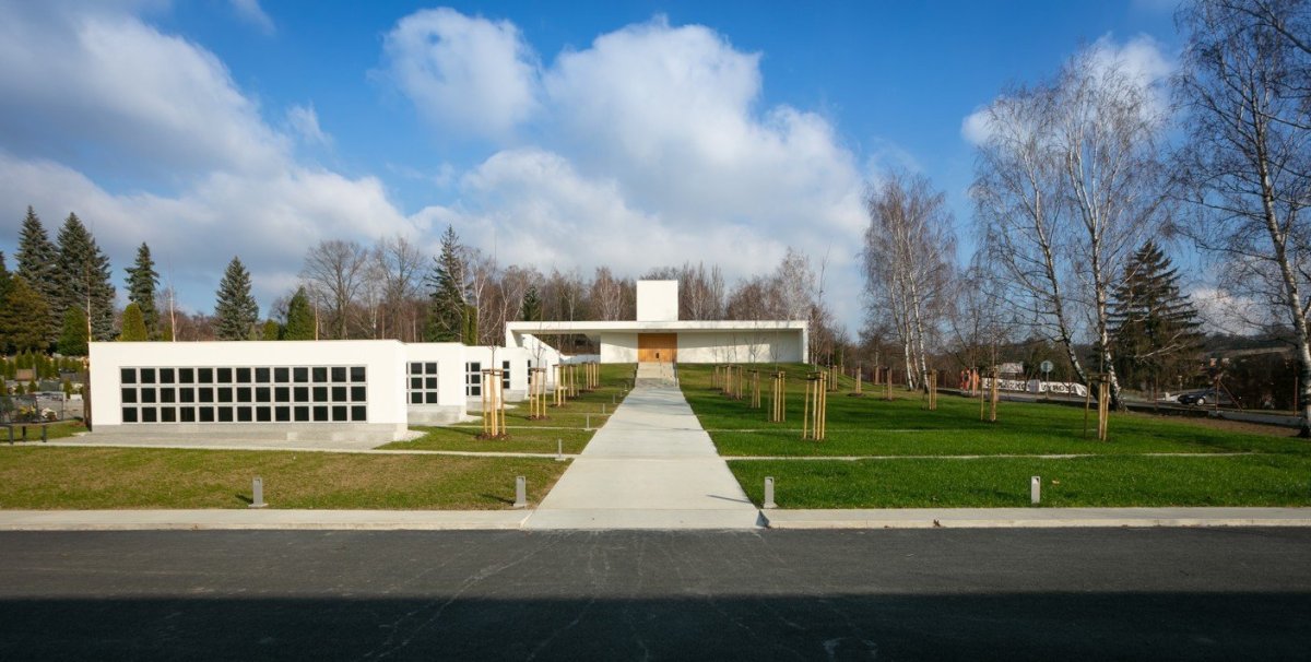 Smuteční obřadní síň Valašské Meziříčí, archislužba.cz