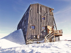 Horská chata Capanna Regina Margherita