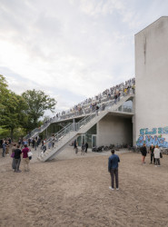Terrassenahus Berlin/ Lobe Block, Brandlhuber + Emde a Burlon + Muck Petzet Architects