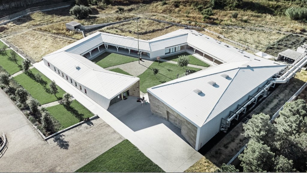 Dětský hospic v Katánii od florentského studia FRONTINITERRANA