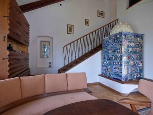 Výstava ve Winternitzově vile představuje soubor chat architektů Františka Cubra a Zdeňka Pokorného na přehradě Seč