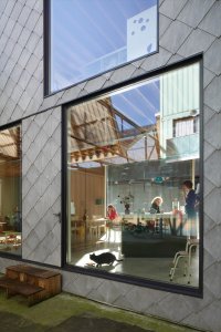 Přestavba industriální budovy na rodinný dům v Gentu, NU architectuuratelier