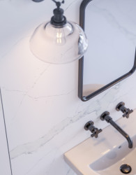 Přední výrobce tvrzeného kamene Technistone představuje novinky pro jaro 2023 se vzory inspirovanými mramorem: na obrázku dekor Calacatta Pastino