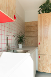 Hlavní finanční finta? Skříňky z IKEA (Rekonstrukce 1+1 v paneláku; Tereza Machačová)