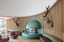 Návštěvní pavilon v národním parku Hoge Veluwe od dvou architektonických kanceláří De Zwarte Hond a Monadnock