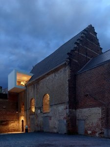 The Waterdog, vestavba architektonického studia do kaple, Klaarchitectuur