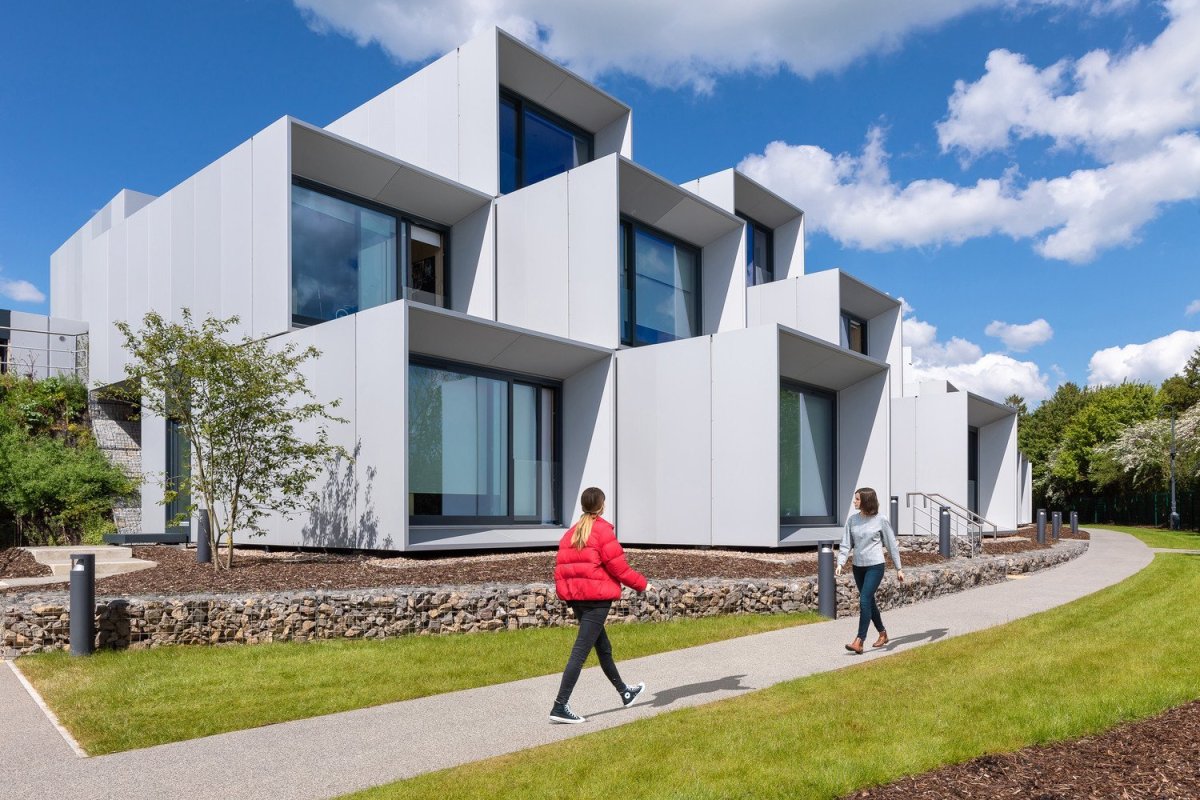 Studentské bydlení Dyson Institute of Engineering and Technology v anglickém Malmesbury, WilkinsonEyre Architects