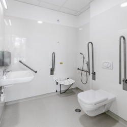 Novostavba II. Interní kliniky a geriatri v Olomouci, Adam Rujbr Architects