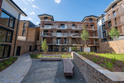 Chapman Taylor architects zrealizovali na břehu Lipna rekreační komplex