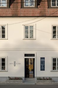 Rekonstrukce historické budovy statku v Noutonicích od ateliéru OBJEKTOR ARCHITEKTI