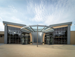 Vstupní objekt koupaliště Podhájská, Ateliér na bašte