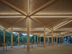 Restaurace v Českých Budějovicích od atelieru 111 architekti