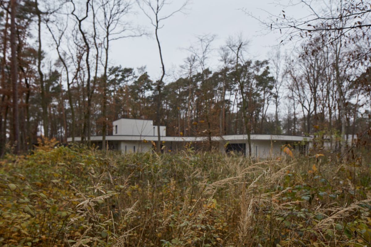 Lesní vila, Mjölk