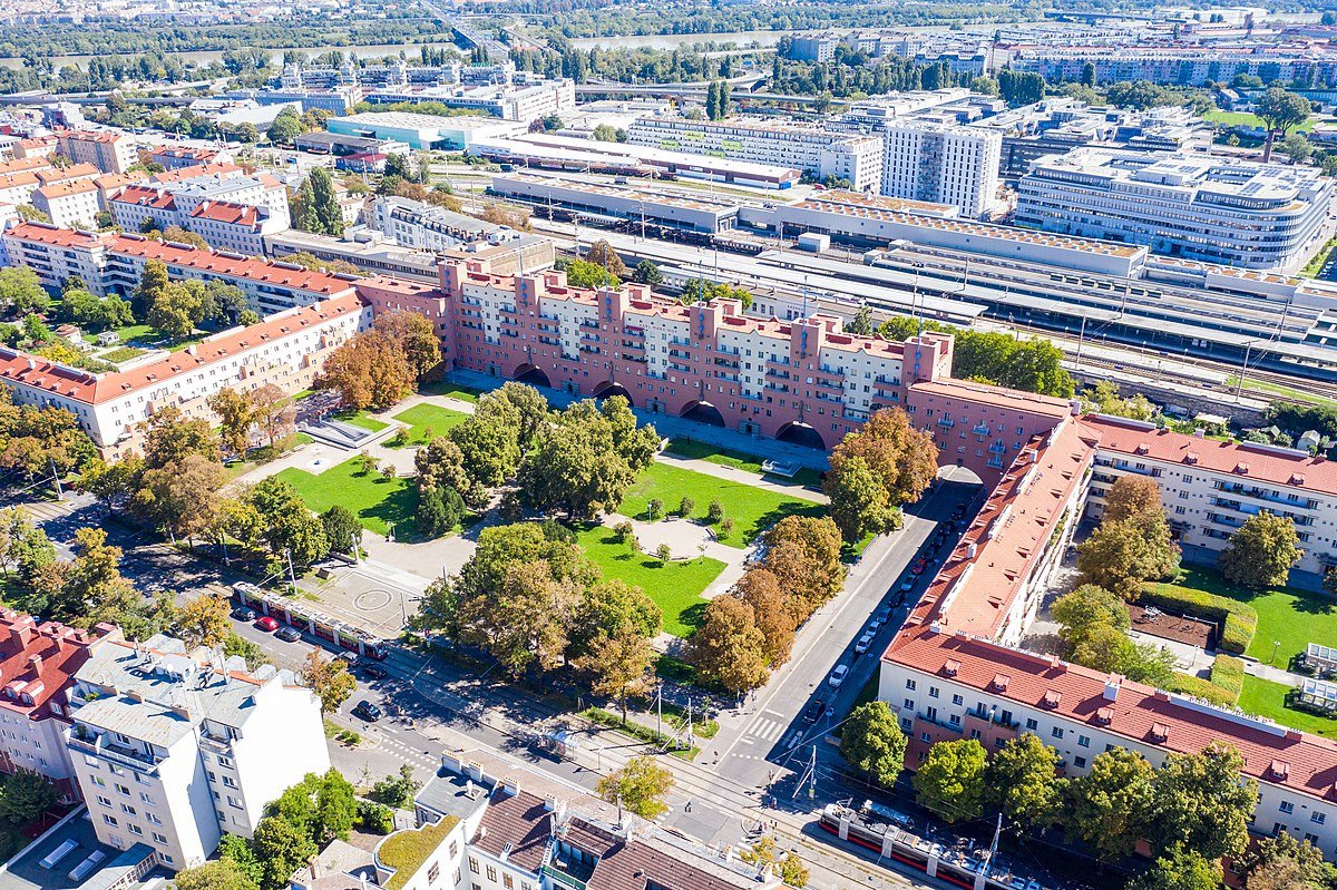 Karl Marx-Hof z ptačí perspektivy, Karl Ehn, 1927 - 1930