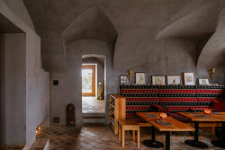 Čajovna v historickém domě v Blatné od studia DEBYT