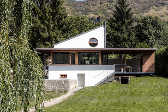 Víkendová chata Brná, Air ateliér