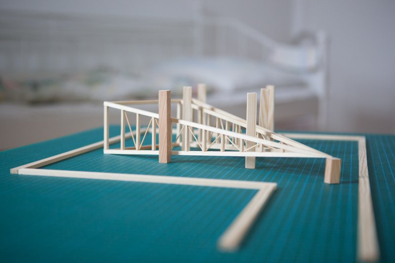Zraková pyramida, model
