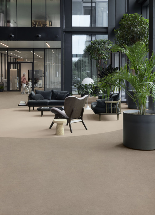 Akustický vinyl Sarlon a Modul´Up od Forbo Flooring Systems