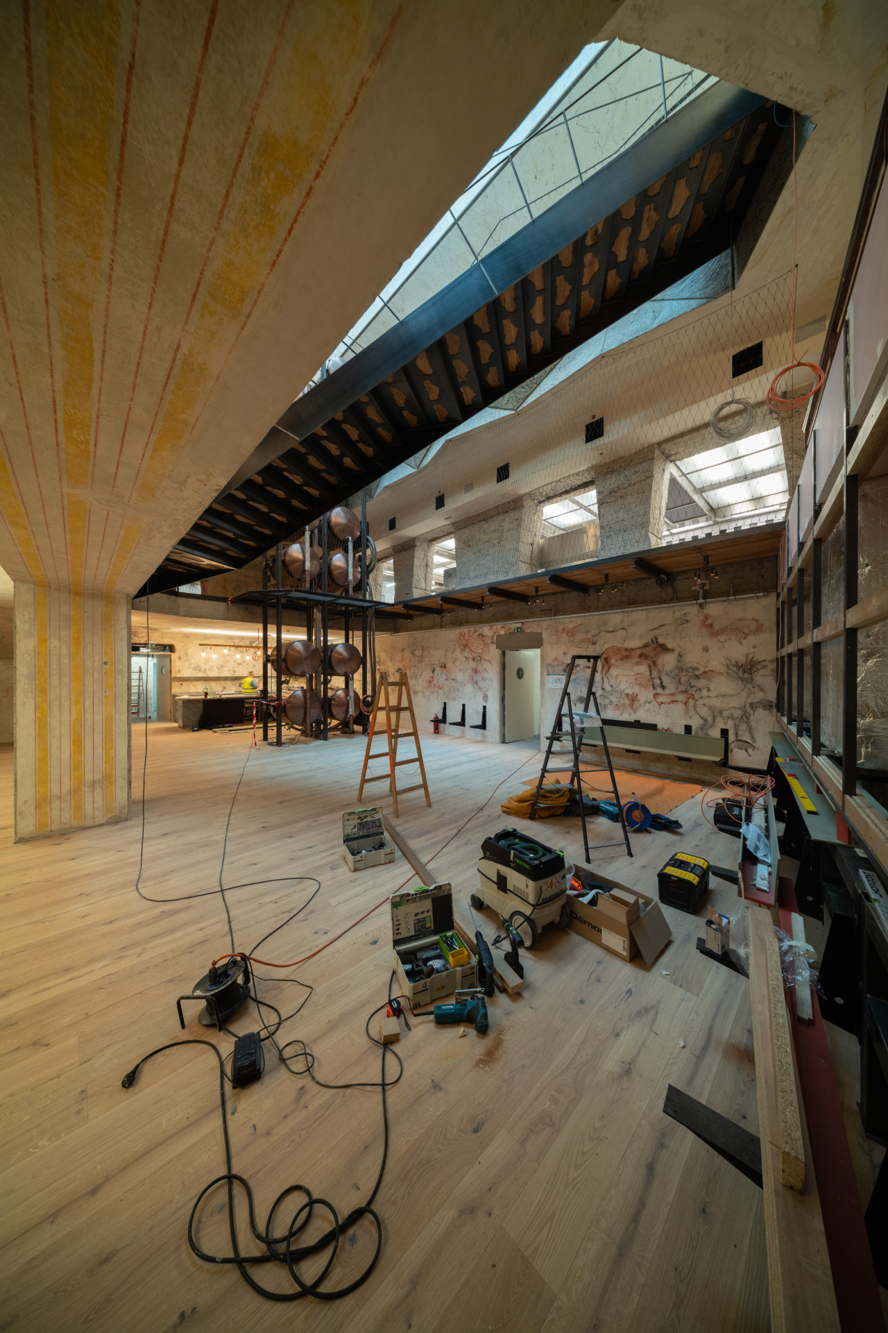 Fotografie z průběhu realizace restaurace Červený Jelen