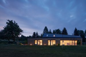 Rodinný dům na Rašovce od Atelieru SAD s.r.o. a interiérové designérky Ivety Zachariášové