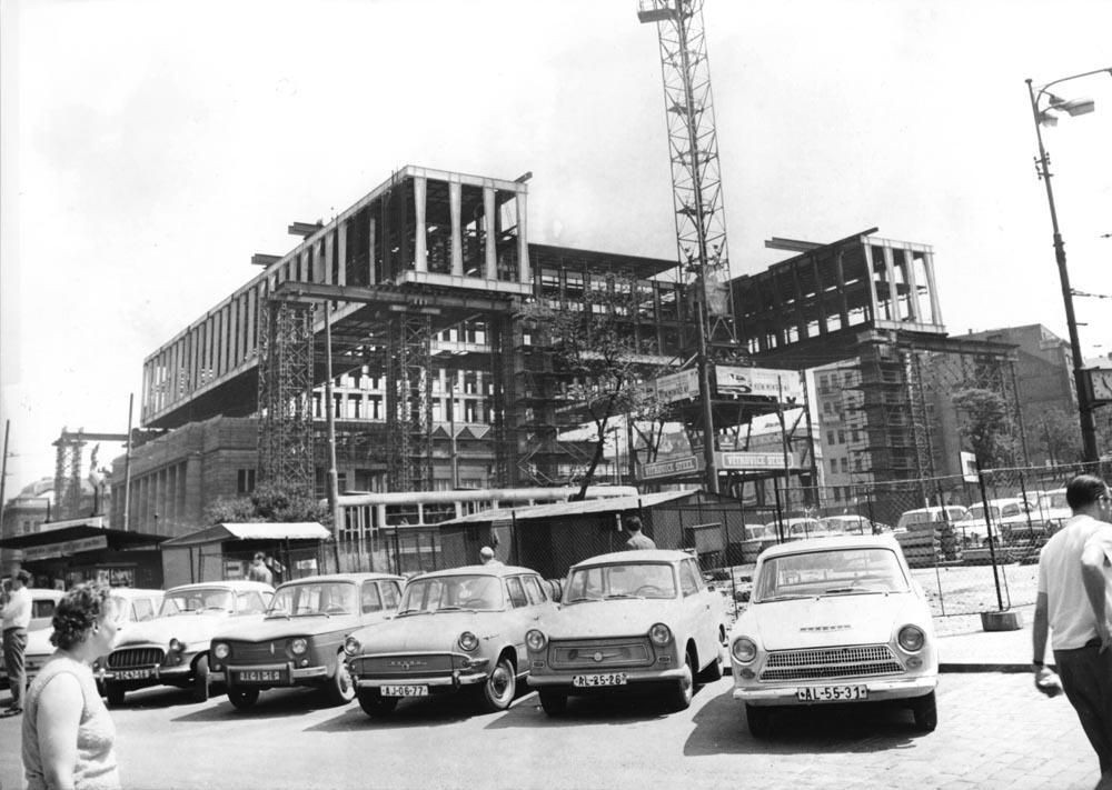 Historický snímek prostorové konstrukce z takzvaných Vierendeelových nosníků