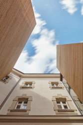 Výukové centrum VŠPJ, Qarta Architektura