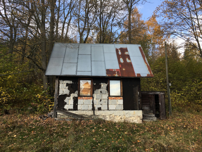 Chata pod Bukovou, stav před rekonstrukcí. Foto: Mjölk architekti