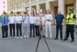 Každý student si mohl vyzkoušet jak skenery pracují, i jak se jednotlivé skenery obsluhují prostřednictvím tabletu a dozvědět se praktické rady, jak je používat v praxi.