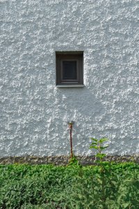 Dům na venkov, Michal Šiška: Projekt venkovského domu je určen stavebníkům, kteří chtějí bydlet v domě tradičních forem, materiálů a principů, nevyužijí individuální služby architekta