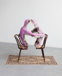 Socha, Nikola Emma Ryšavá.